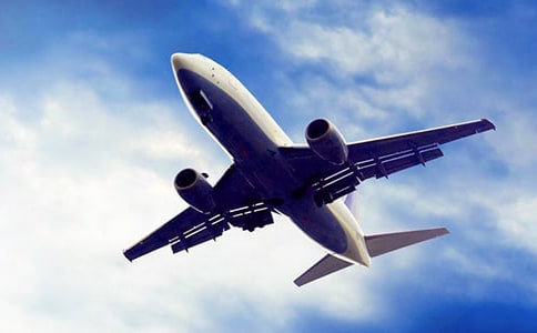 我和奶奶坐飛機(jī)作文2000字