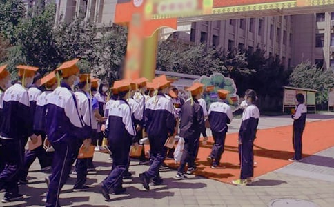 �������˶Y��ӷ�����(chu��ng)�⣨���x15ƪ��