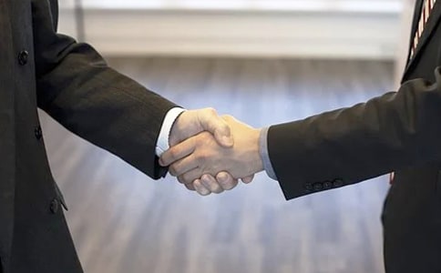 電信局大客戶部經(jīng)理述職報告范文