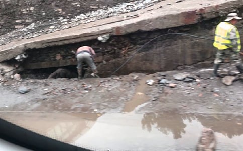 ��ʯ�������˼������