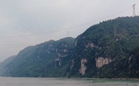 關于三峽的導游詞8篇