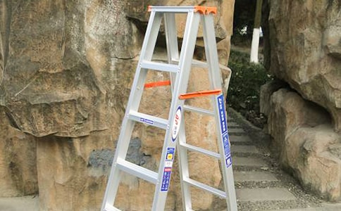 �ɹ������ӄ�־����