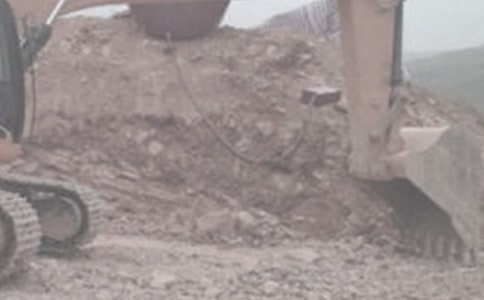 大型建筑挖掘機(jī)租賃合同