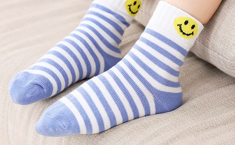 С�����}��ɫ���m�ӽ̰�