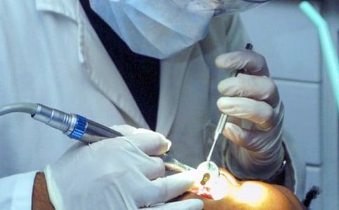 小班繪本《鱷魚怕怕牙醫(yī)怕怕》教案范文(精選16篇)