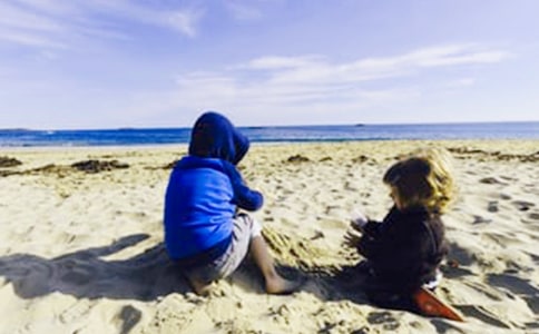 生活隨筆:教侄子還手